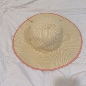 David & Young Wide Brim Floppy Paper Straw Sun Hat